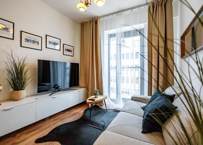 Adm Premium Center *