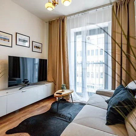 Adm Premium Center *