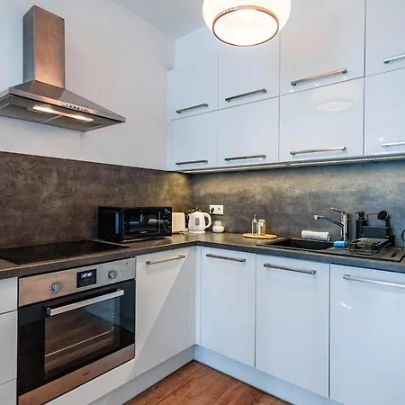 Adm Premium Center * ברטיסלאבה