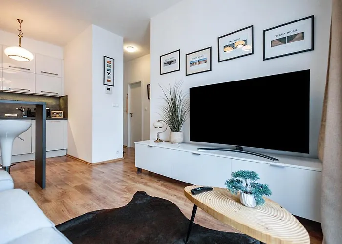 Adm Premium Center براتسيلافا